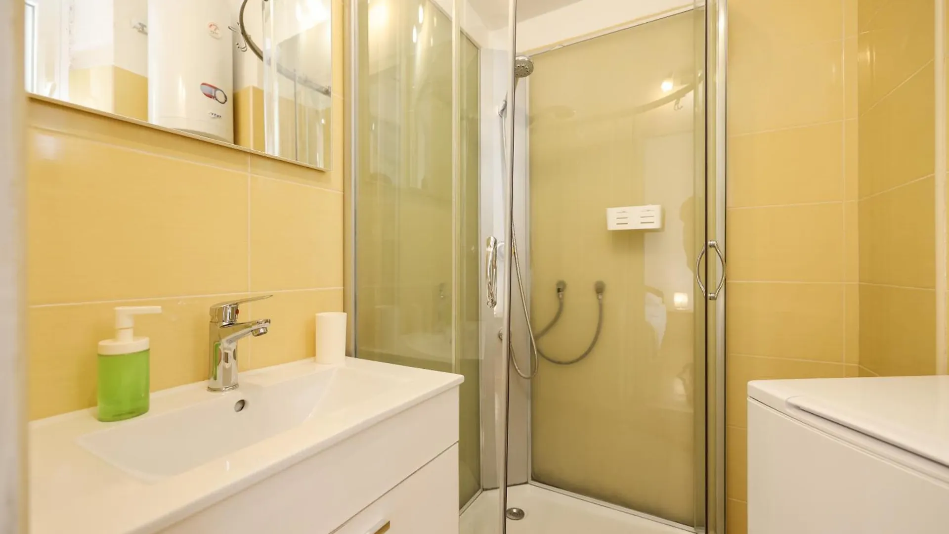 Studio Laura In The Heart Of Zadar Apartment